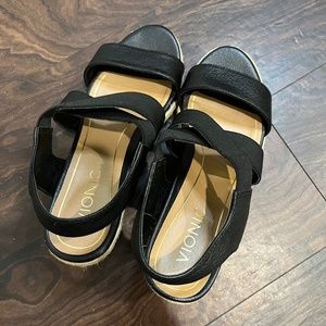 Vionic Tulum Ainsleigh Black Espadrille Wedges